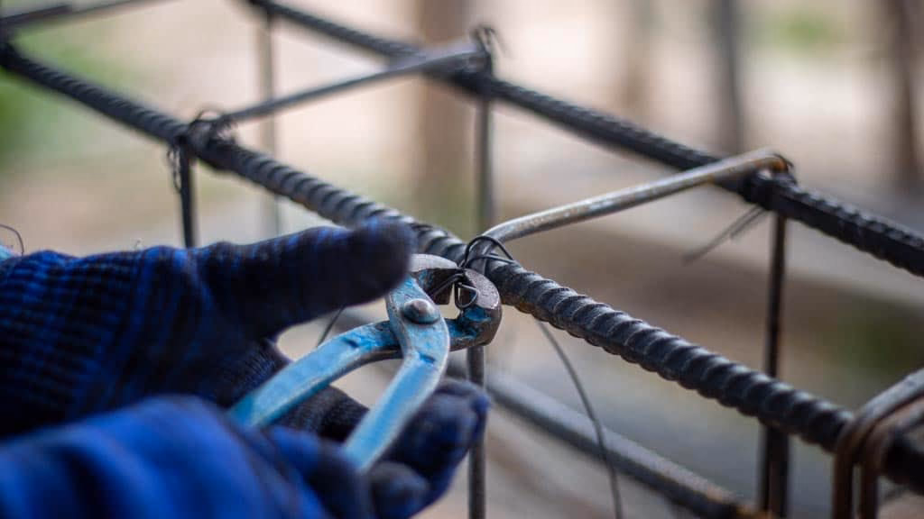 ¿Cómo calcular cuánto alambre necesito para cercar un terreno?