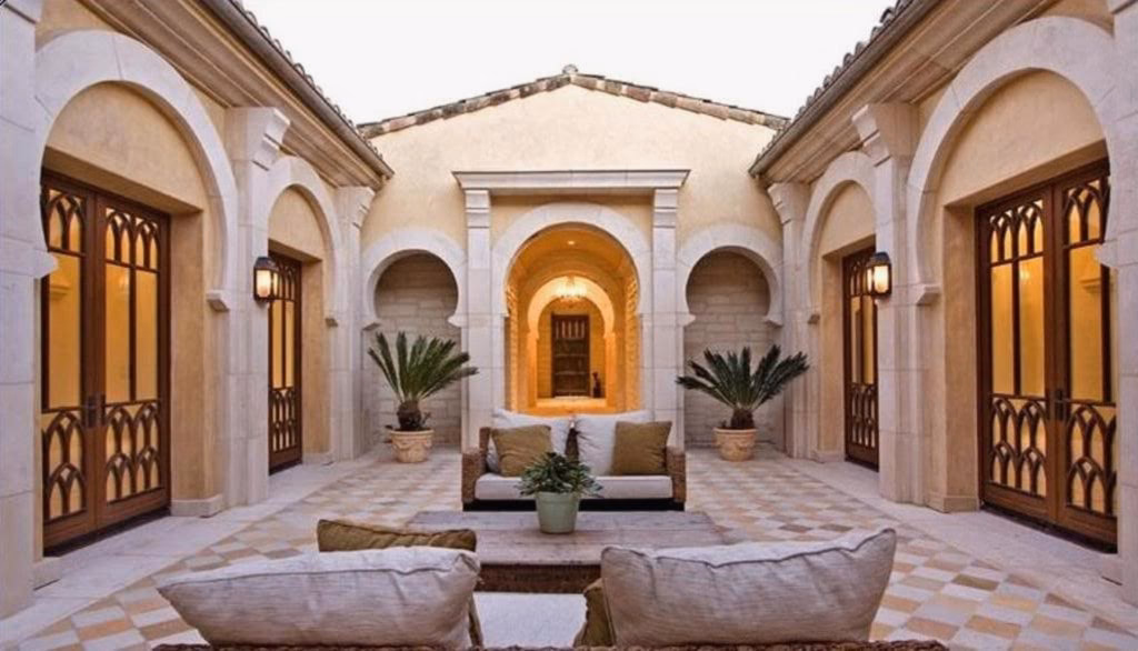 ¿Qué material usaban para construir sus casas en la época colonial?