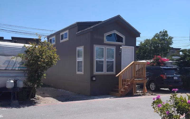 ¿San José permite casas pequeñas?