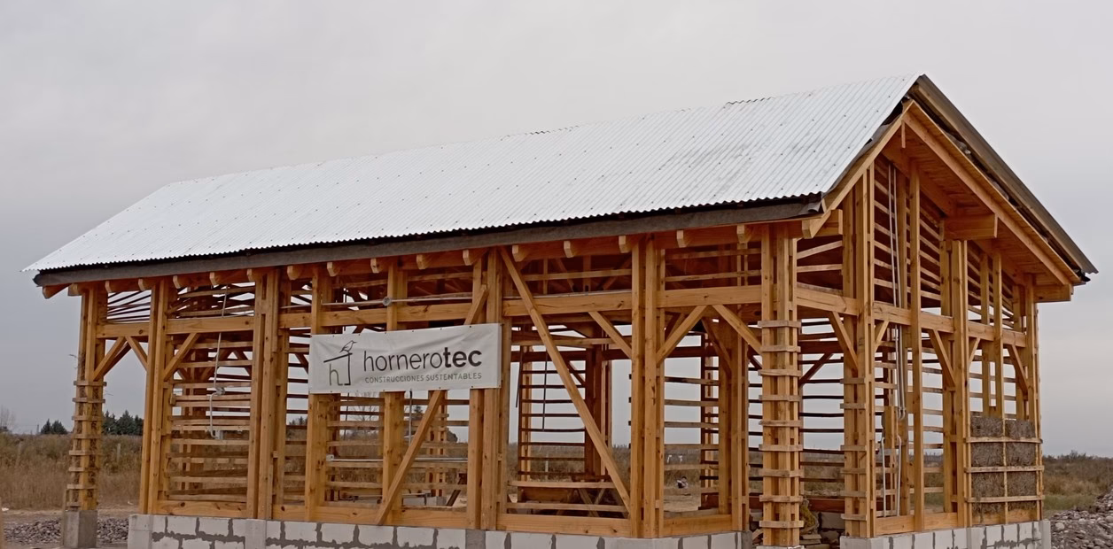 ¿Cómo construyen sus casitas los horneros?