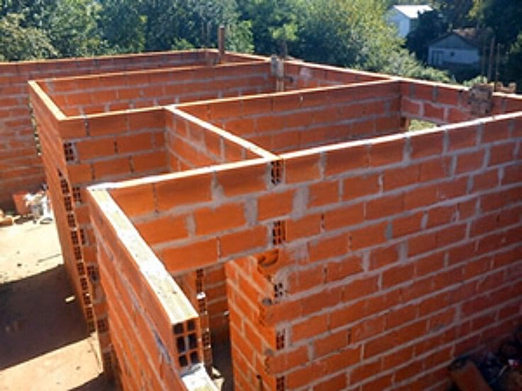 ¿Cuáles son las ventajas del ladrillo hueco?