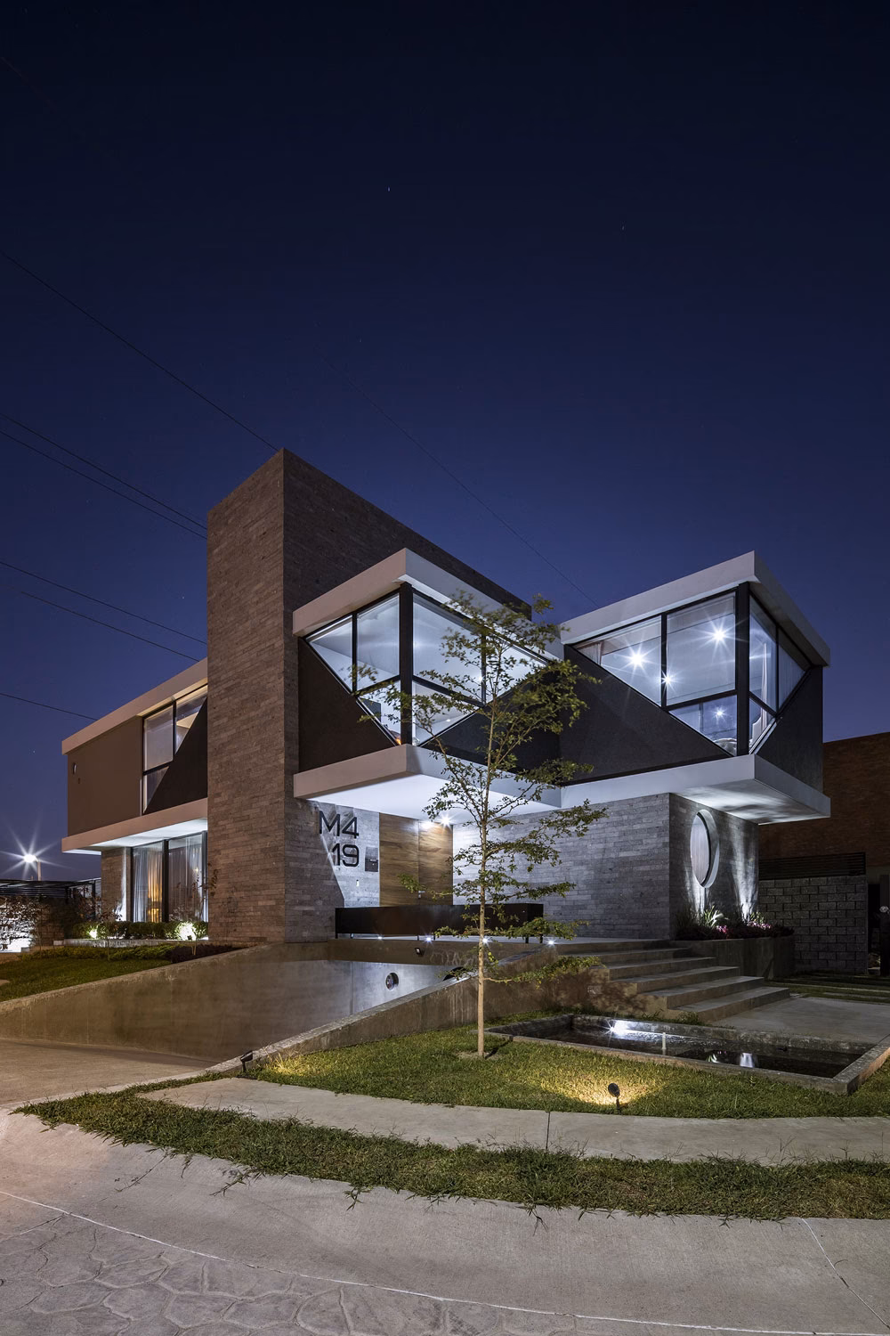 ¿Cómo se llama una casa con forma de triángulo?