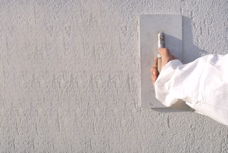 ¿Cuánto vale revocar una pared?