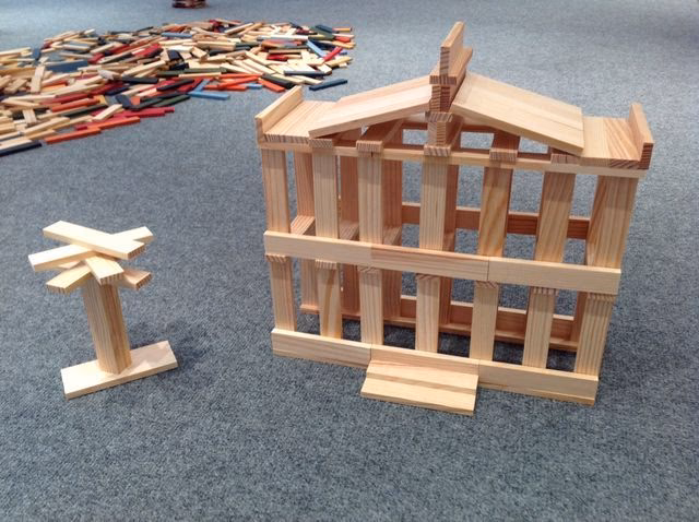 ¿Cuántos pisos debe tener el Jenga?