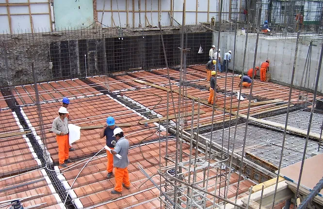 ¿Cuánto cuesta construir 100 metros cuadrados en Perú?