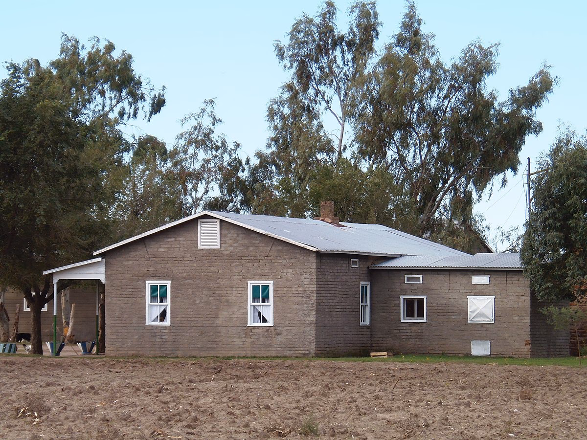 ¿Los menonitas construyen muebles?