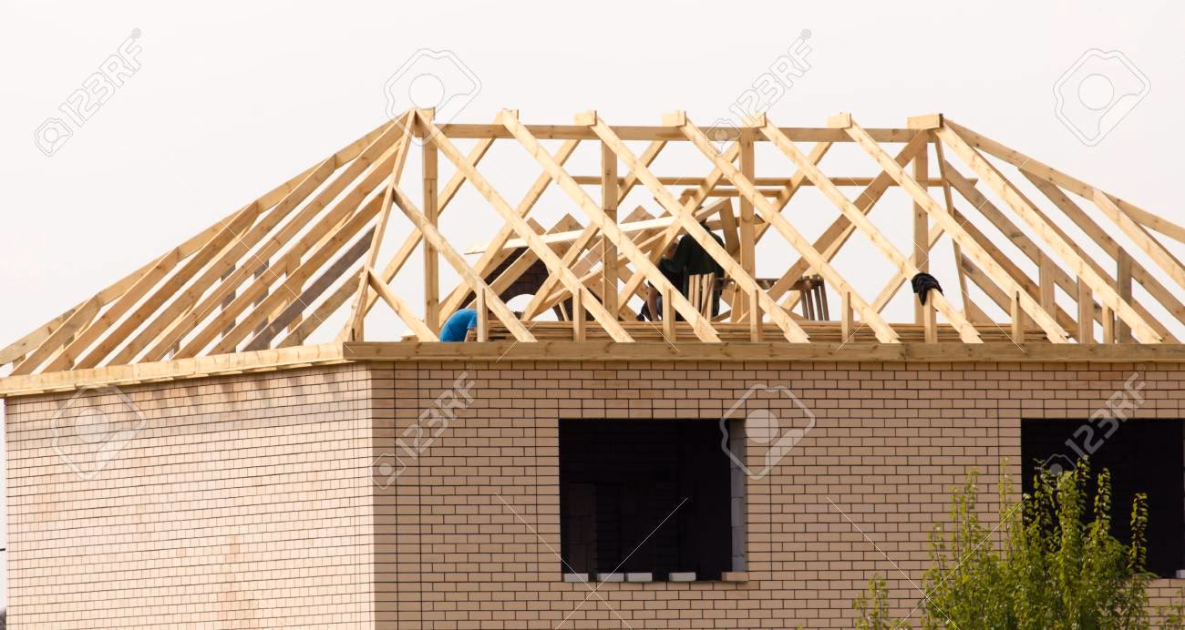 ¿Qué es lo más barato para hacer un techo?