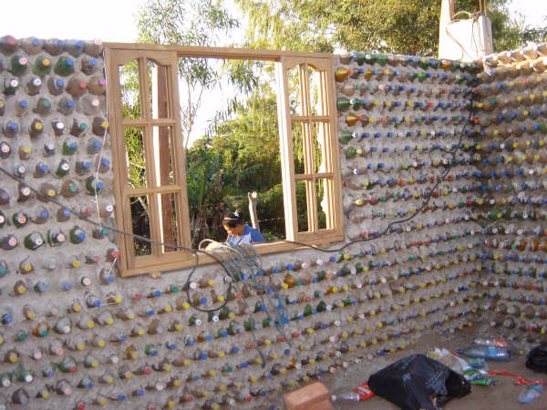 ¿Qué es más ecológico, el vidrio o el plástico?