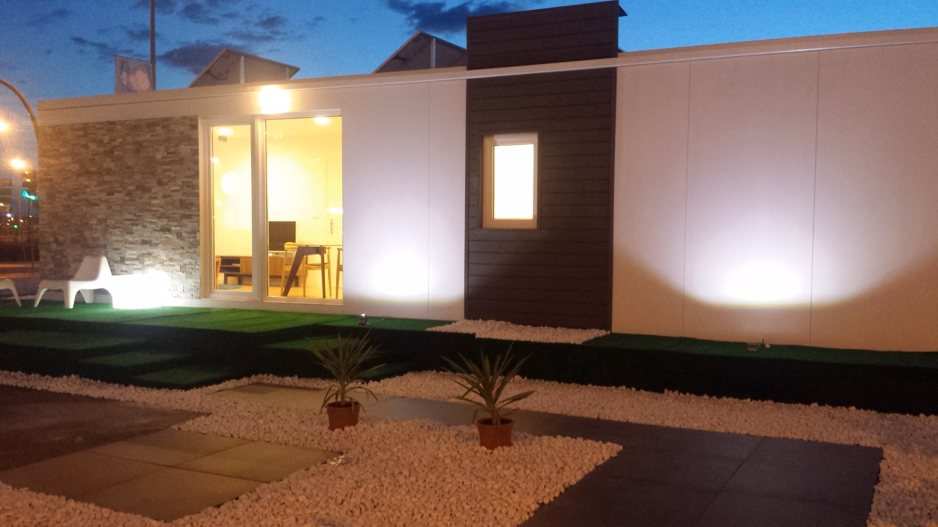 ¿Cuántas luces dicroicas por metro cuadrado?