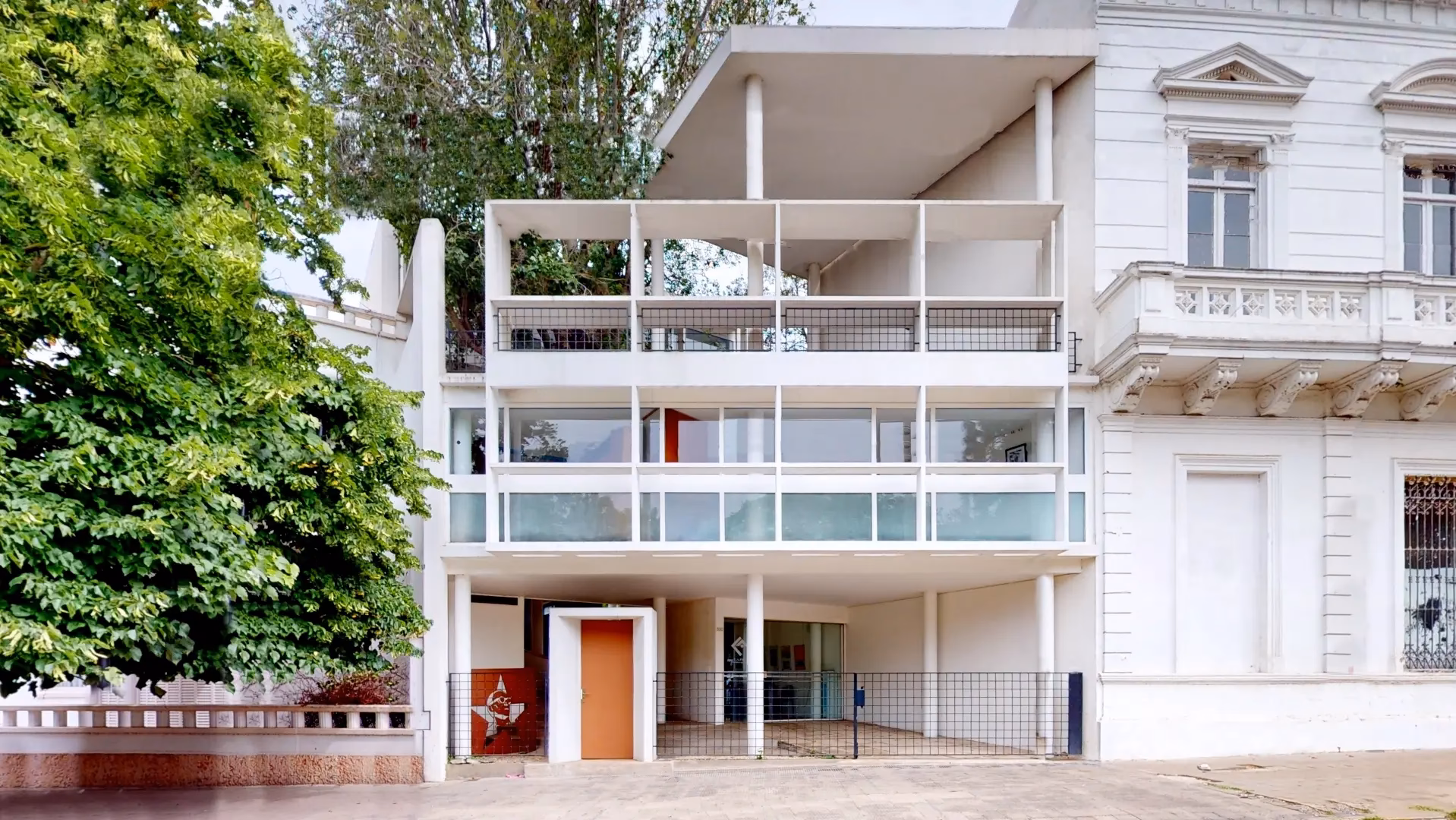 ¿Qué tipo de arquitectura es la Casa Curutchet?