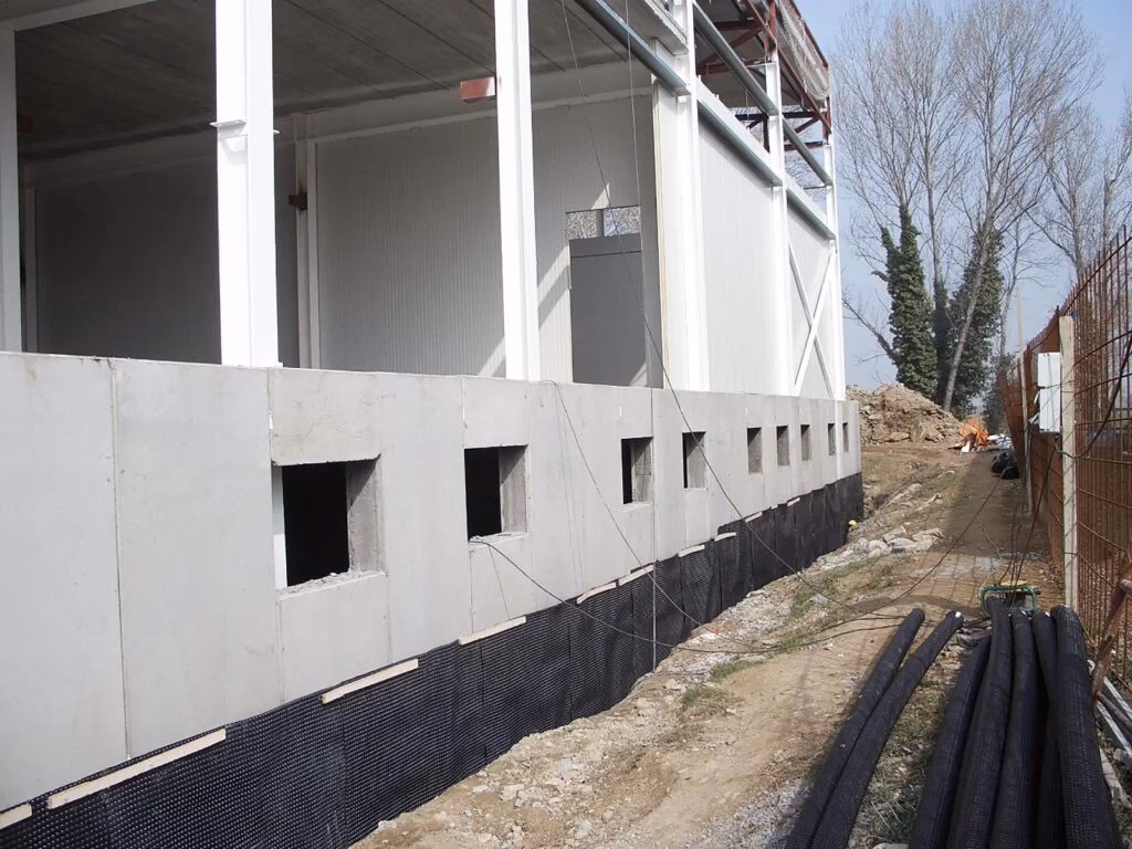 ¿Qué precio tiene el metro de muro prefabricado?